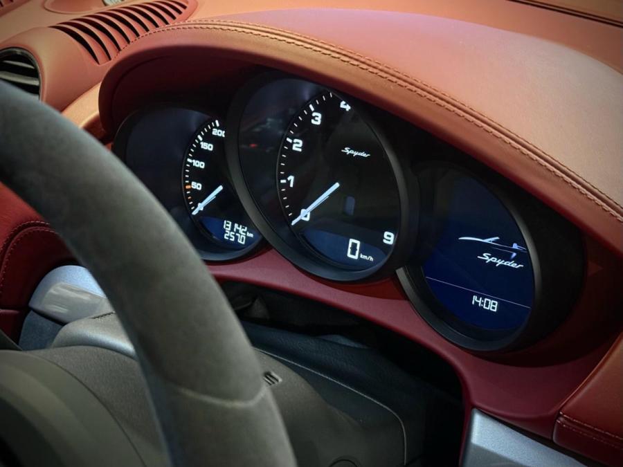 718 BOXSTER SPYDER - Image 8